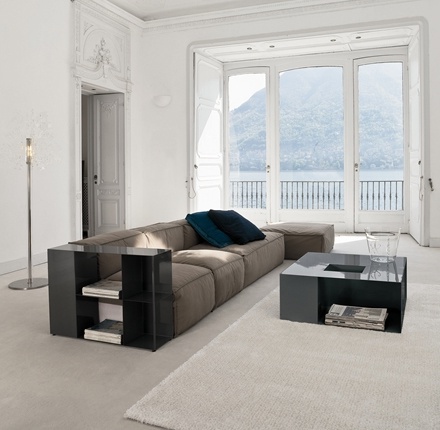 Coffee table square on a frame of painted metal Peanut B Bonaldo