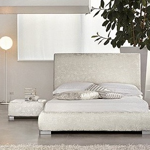 The Bloom Alto Bed