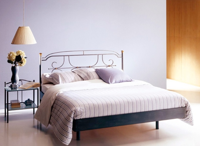 Bed with metal frame painted Michelangelo, Bontempi Casa