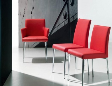 A chair on a frame of chrome plated steel upholstered in leather or fabric Mila, Bontempi Casa