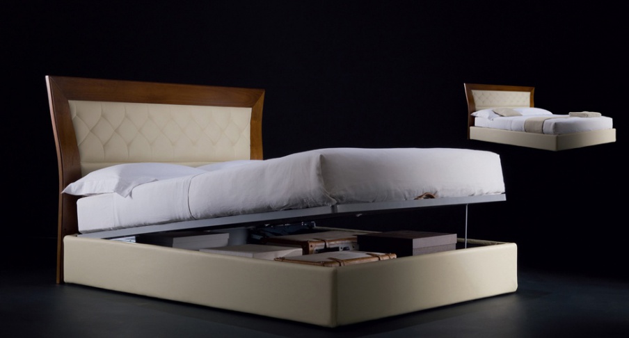 Double bed with a podium on a frame of solid poplar 9088, Bruno Piombini