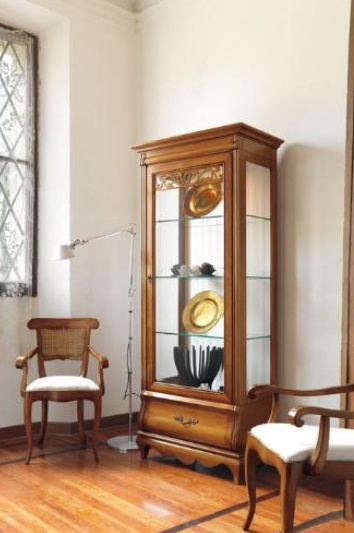 Showcase single leaf on a frame of solid wood 417, BTC