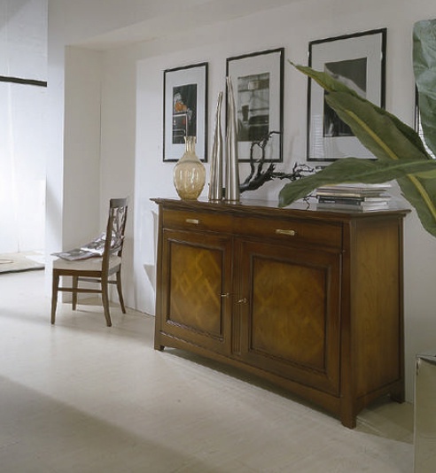 A chest of drawers on a frame of solid wood 507, BTC