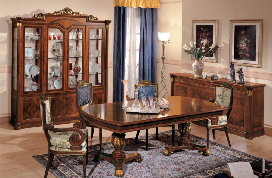 The Firenze dining table, Bianchini