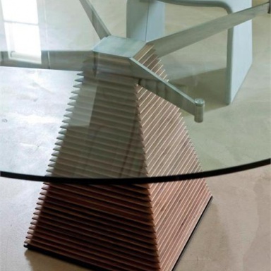 Dining table Piramide