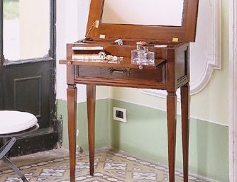 A dressing table with a body of solid Italian walnut and fittings of bronze G105, Moletta Mobili