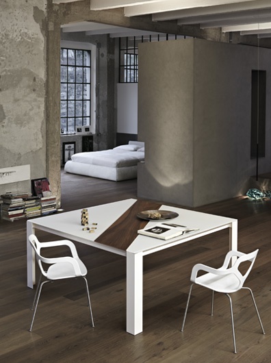 Dining table, Desalto