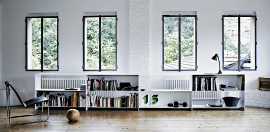 Shelving for books, Desalto