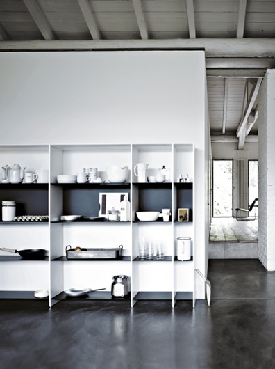 Shelving for books, Desalto
