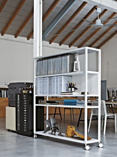 Shelving for books, Desalto