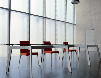 Dining table, Desalto