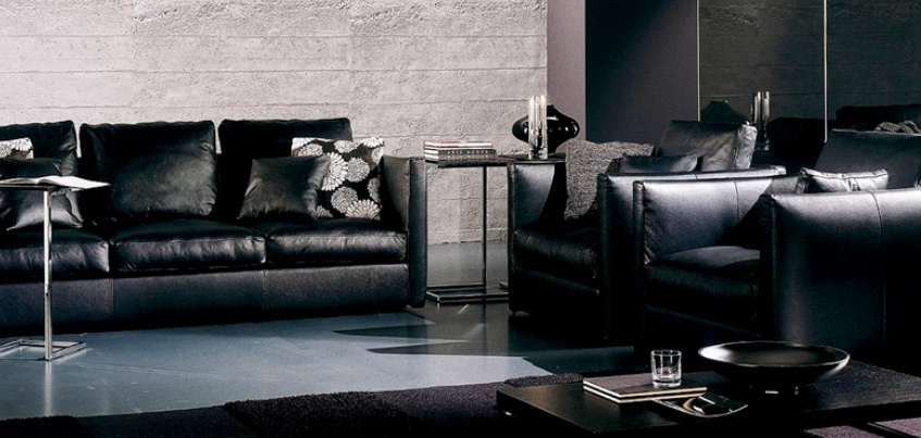The chair is upholstered with leather or cloth Tay, Bontempi Casa