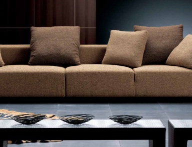 Sofa Clooney, Formerin