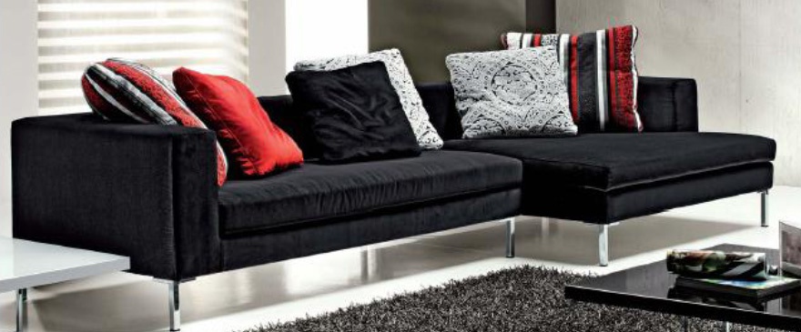 Sofa Delon, Formerin