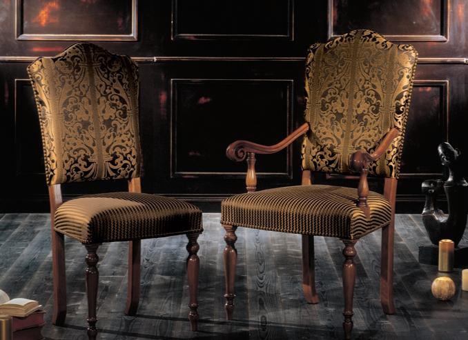 The chair is upholstered Queen, Bianchini