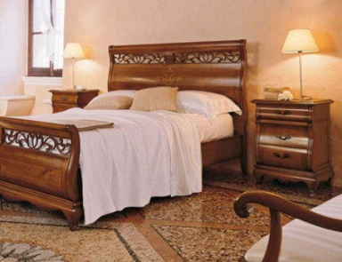 Nightstands bedside on a frame of solid wood 5196, BTC