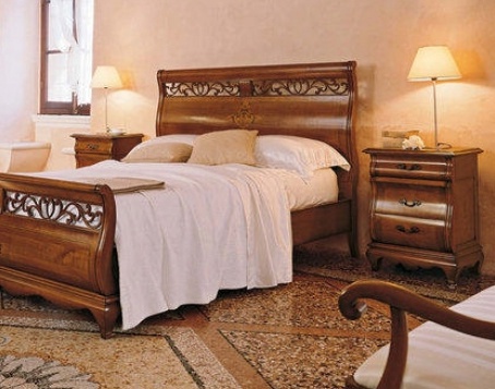 Nightstands bedside on a frame of solid wood 5196, BTC