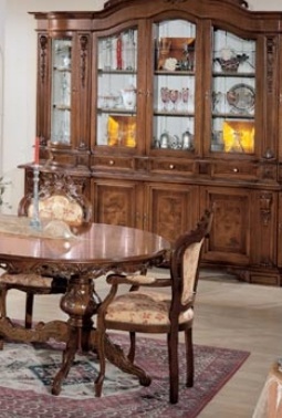 Chair with armrests on wooden frame upholstered 579/C, BTC