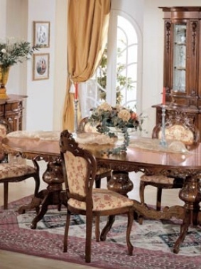 Chair on wooden frame upholstered 579/S, BTC