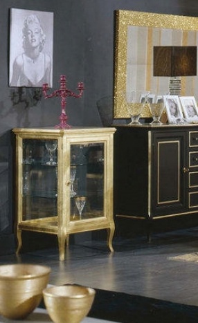 Showcase on a frame of solid wood 6013/21, BTC