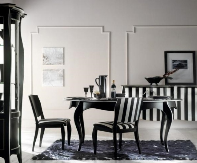 Chair on wooden frame upholstered 701/G, BTC