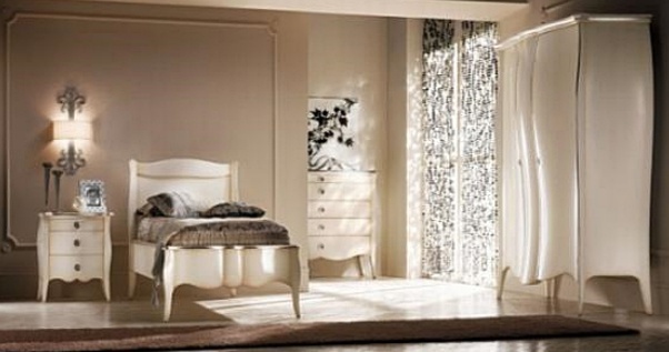 Bedroom on a frame of solid wood 728/G / 727/G / 725/G / 729/G, BTC