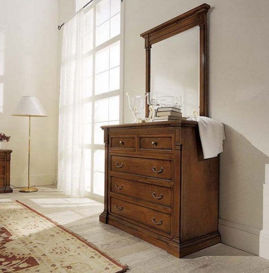 A chest of drawers on a frame of solid wood 8175, BTC