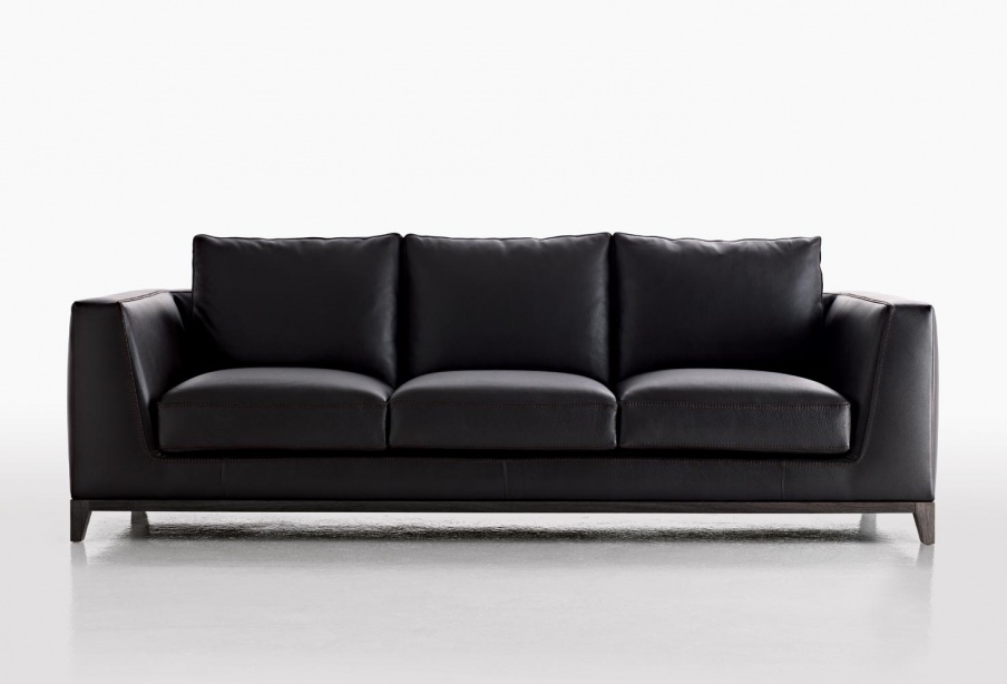 The sofa on the frame of metal upholstered in leather or fabric Lutetia, B&B Italia