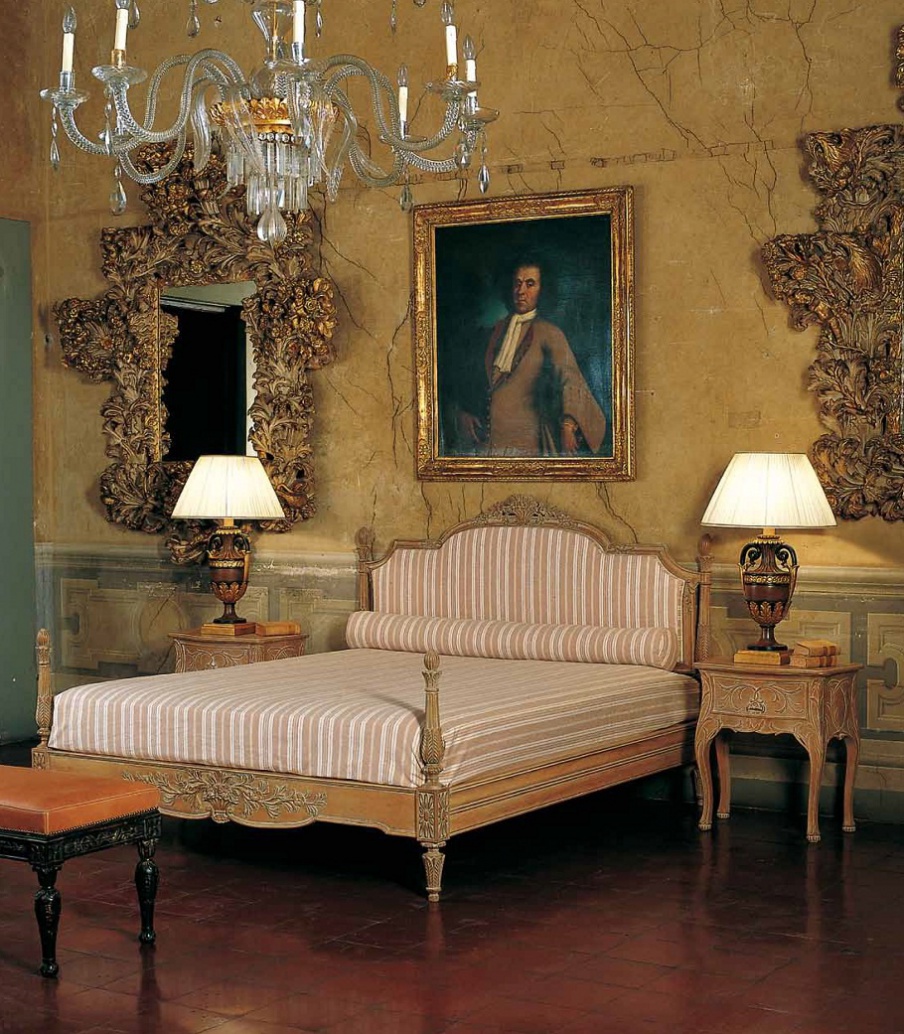 Double bed with high headboard, Chelini