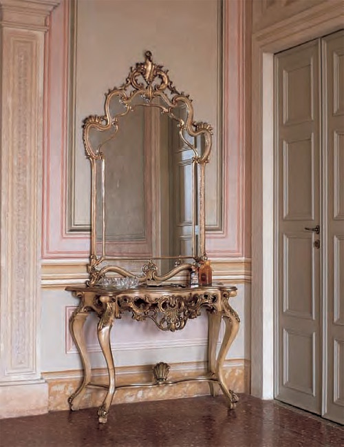 The console on high legs, Bakokko