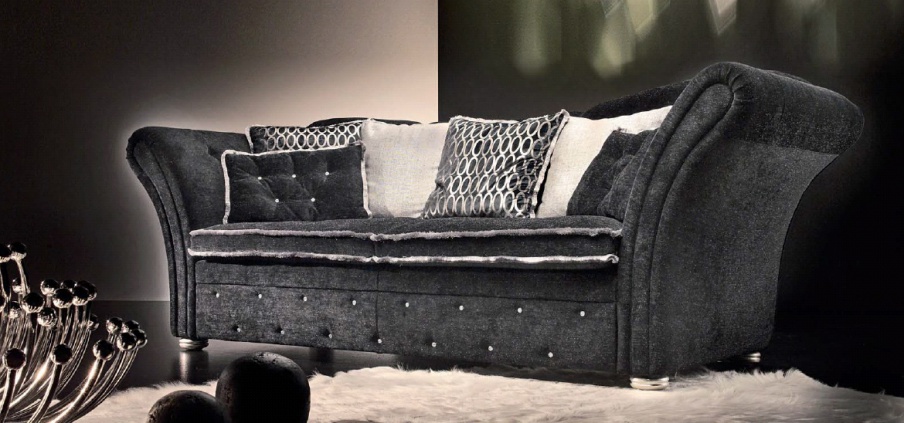 Marylin Sofa, Formerin