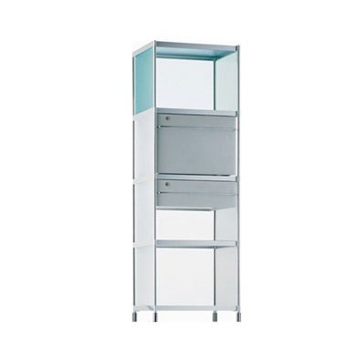 A rack with a frame made of extruded aluminium and metal shelves SEC, Alias