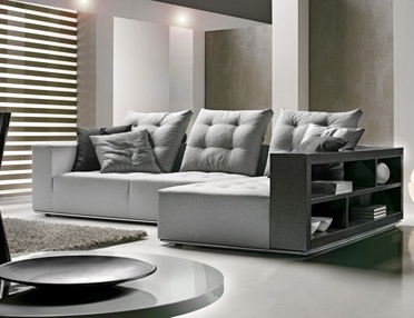 Sofa Romeo, Formerin
