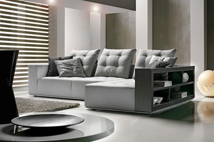 Sofa Romeo, Formerin