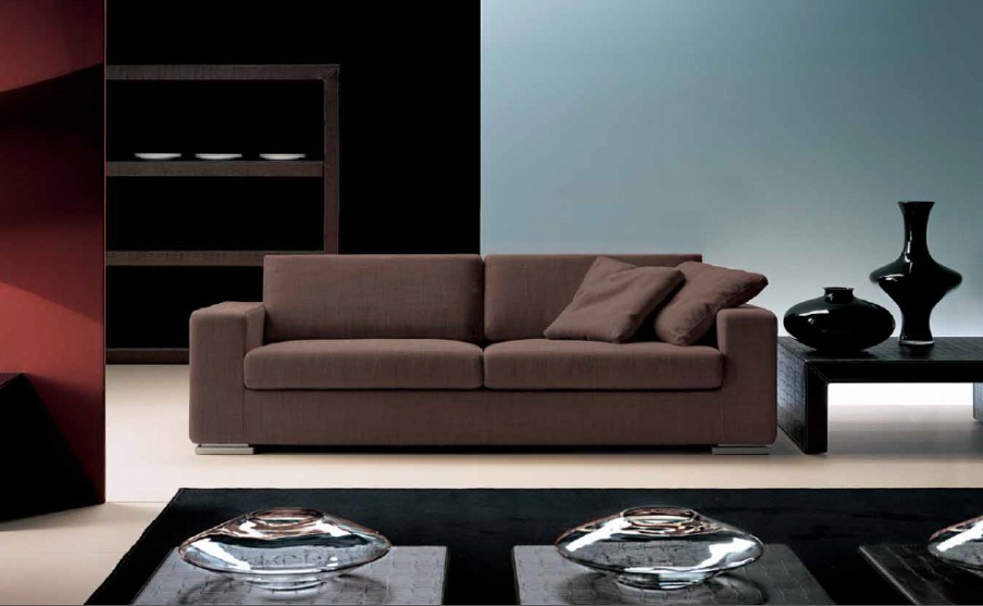 Sofa Russel, Formerin