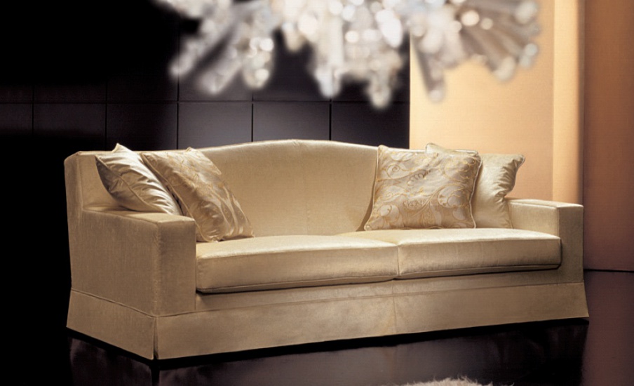 The Valentine Sofa, Formerin