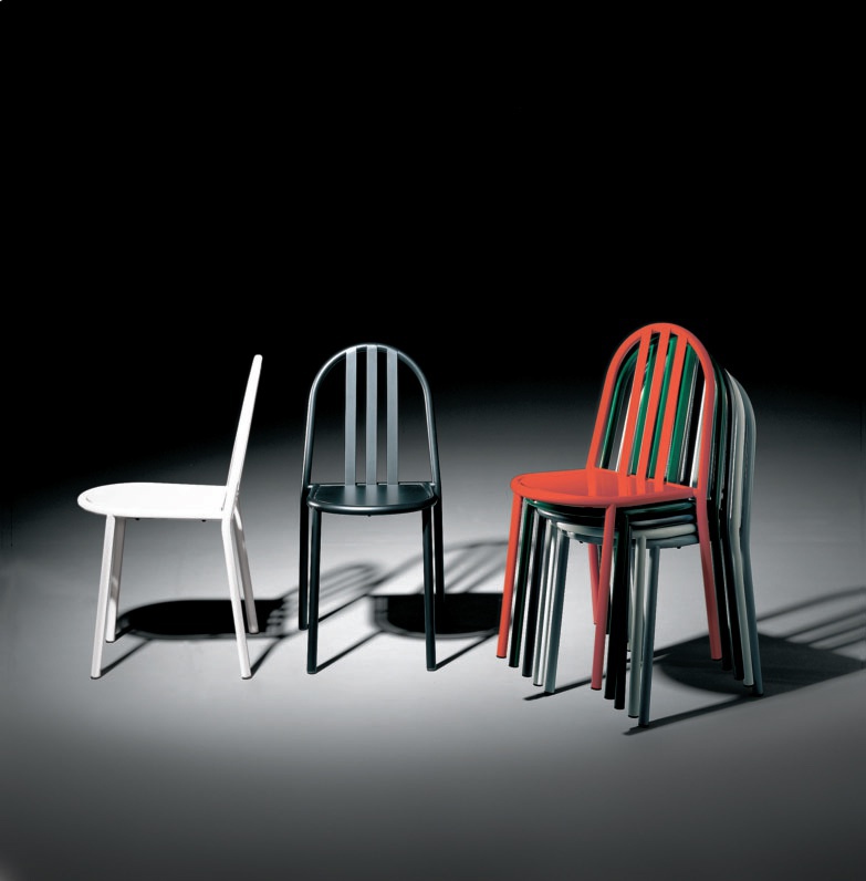 Stackable chair with frame of steel tubes Museum, Alivar 