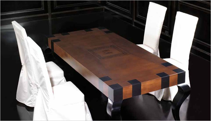 Dining table Valley, Epoque