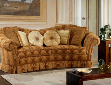 The Vivaldi Sofa, Epoque