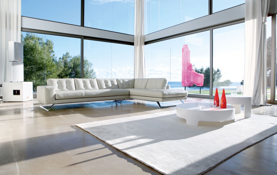 The sofa is modular, Nomis - Roche Bobois