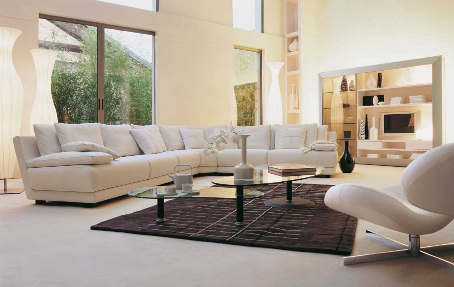 The sofa is modular, Porto-Cervo - Roche Bobois