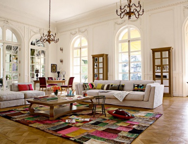 The sofa is modular, Preference - Roche Bobois