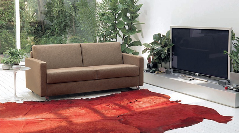 Sofa upholstered in leather or fabric Maestro, Bodema