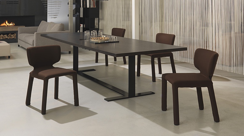 Chair upholstered in leather or fabric Perla, Bodema