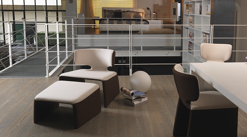 Armchair upholstered in fabric or leather Talia, Bodema