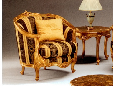 Armchair with hand carved, Meroni Francesco