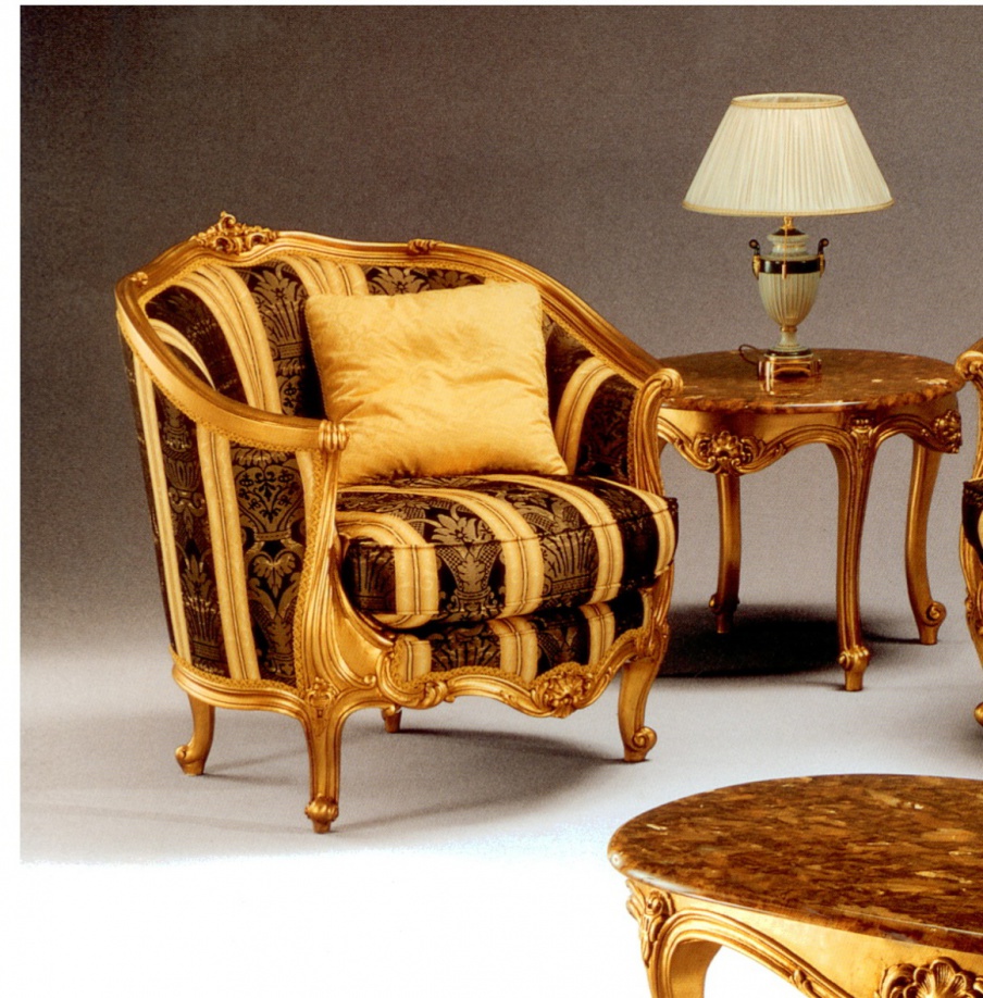 Armchair with hand carved, Meroni Francesco