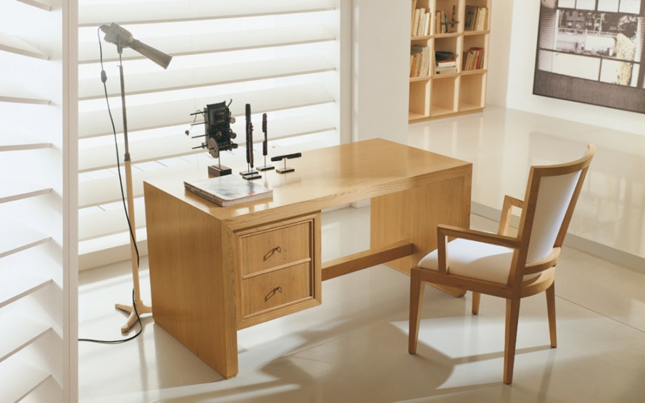 Writing Desk made from cherry, Annibale Colombo