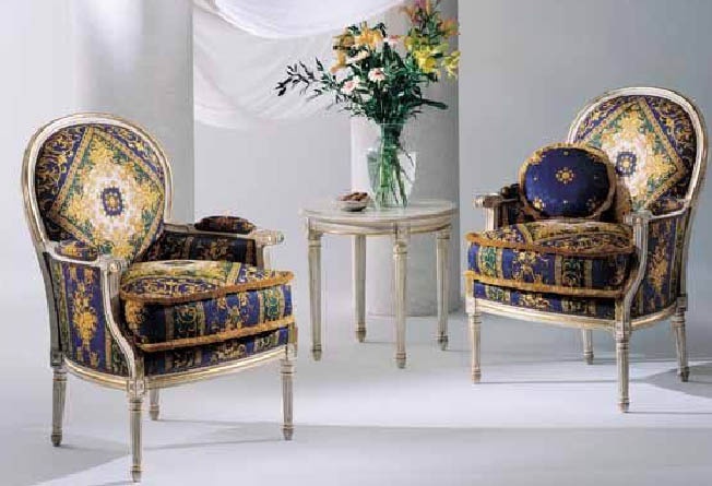 Armchair with a curved backrest, Caspani Tino