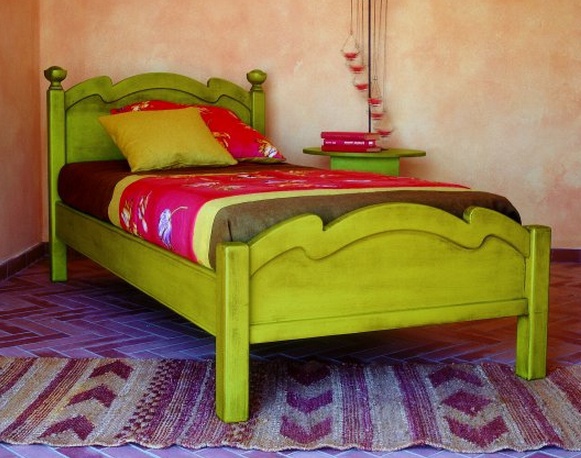 Bed with headboard, De Baggis
